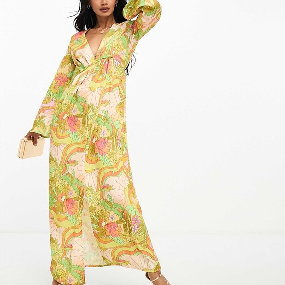Never Fully Dressed Dresses & Skirts - Never Fully Dresses plunge pleated maxi dress in sunset tropic print